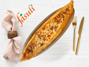 Kavurmalı Kaşarlı Pide